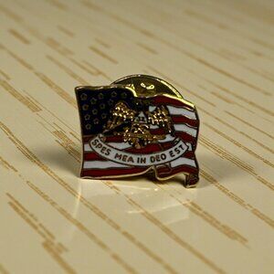 Scottish Rite 32nd Degree Masonic American Flag Vintage Lapel Pin